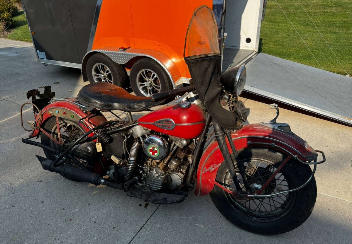 1942FL KNUCKLEHEAD から外す真正打刻VIN、ベリーナンバーマッチングエンジンとタイトルを用いて弊社でボバーに仕上げてのお渡し車体価格拍卖