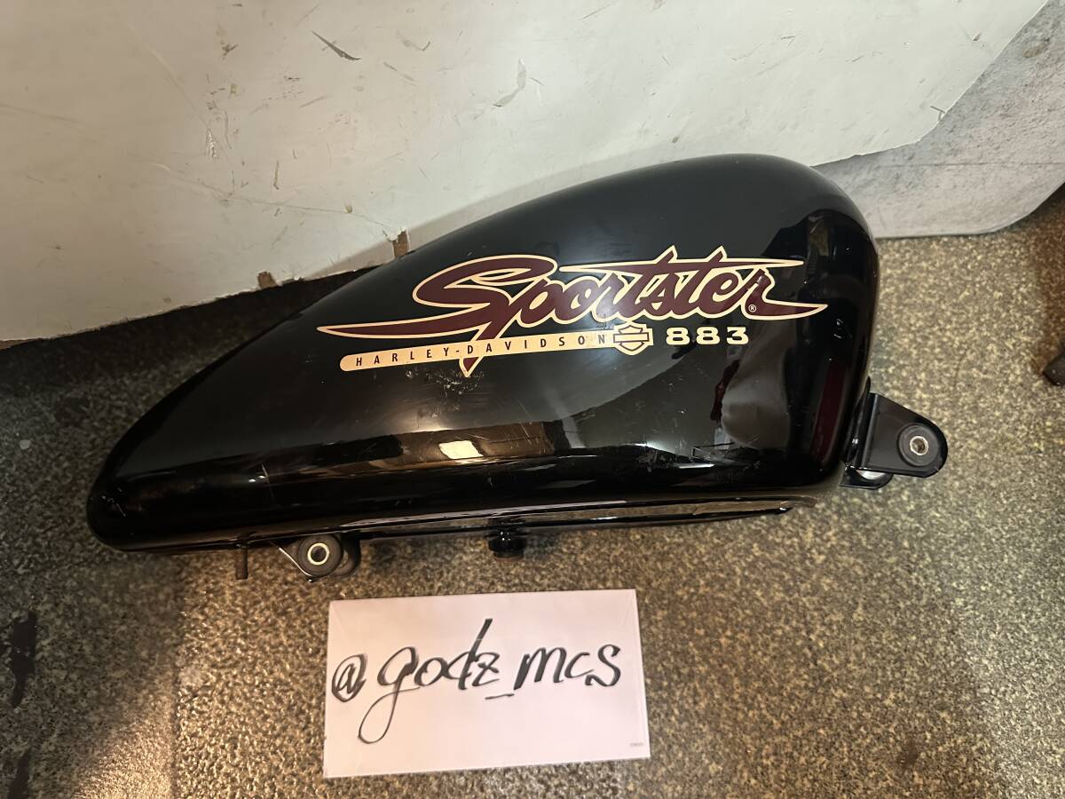 エボスポーツスター純正ガスタンク!オリジナルペイント!拍卖