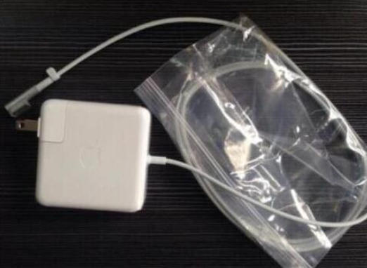 新品代用品 修理交換用 MacBook Pro A1151 MA092J/A (17インチ) 85W 電源 ACアダプター (L 型コネクタ) 充電器拍卖