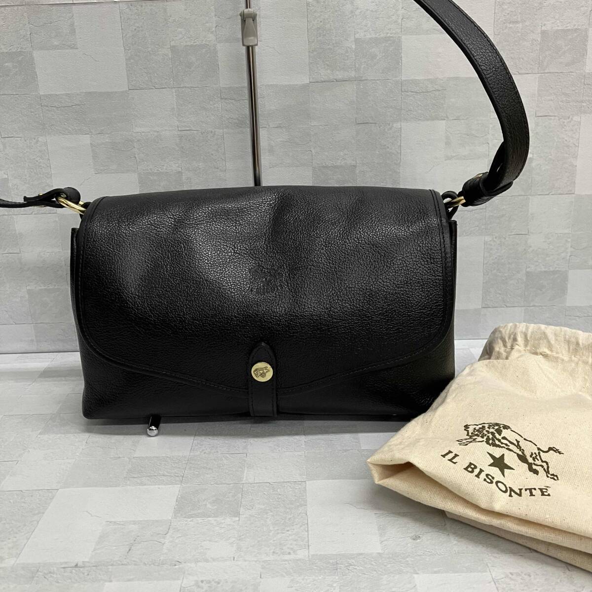 IL BISONTE イルビゾンテ ショルダーバッグ 2wey BLK 54-1-54152305111 レザー ブラック 保存袋付き拍卖