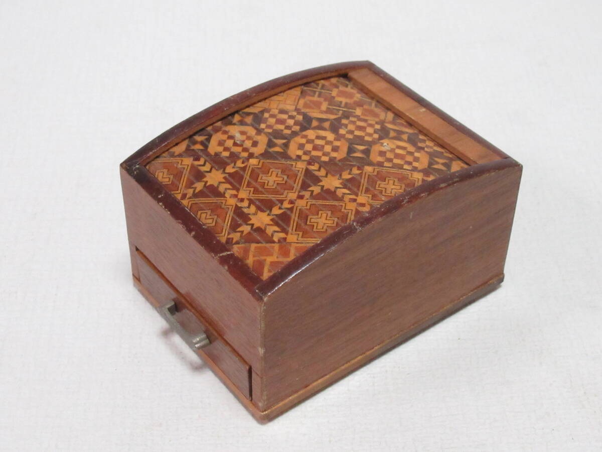 昭和レトロ 箱根寄木細工 開け閉めの際 音がします♪ 蛇腹 じゃばら 小物入 小箱/レトロモダン/寄せ木 アンティーク 観光土産 日本製拍卖