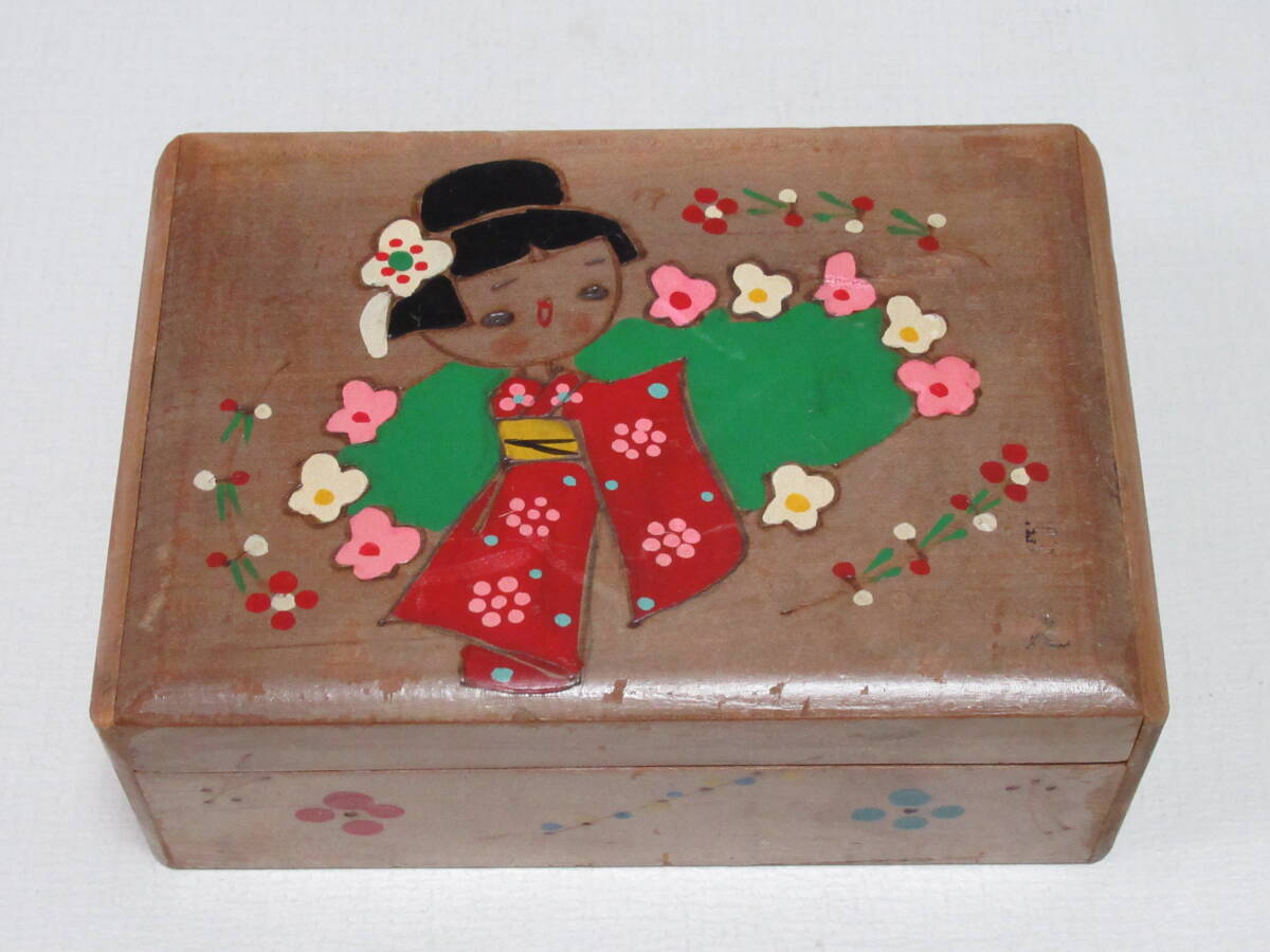 昭和レトロ 木製 可愛い 女の子の柄 こけし柄 小物入 小箱 ミニ鏡台/温泉みやげ/木工/アンティーク 観光土産 日本製拍卖
