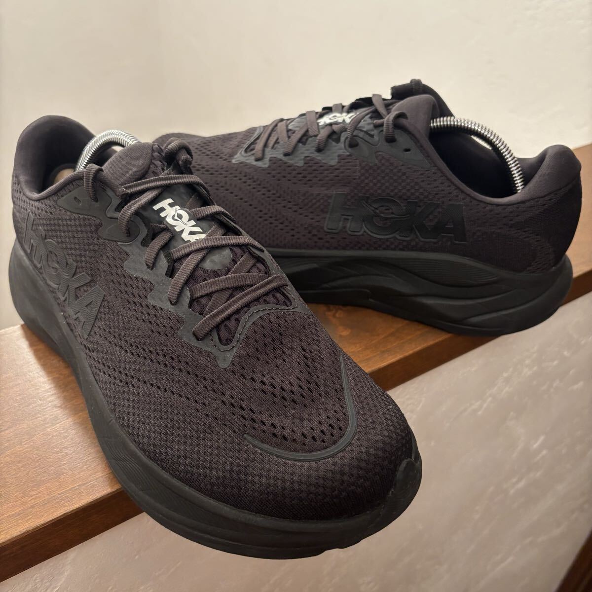 美品 HOKA RINCON 4 ホカオネオネ ブラック 28cm拍卖