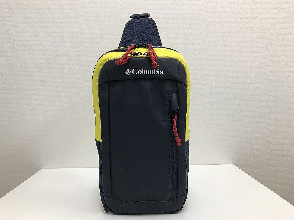 コロンビア Columbia カジュアルでスポーティーなお洒落の魅力 B5可 軽量 ボディバッグ ワンショルダー 斜め掛け 通勤通学拍卖