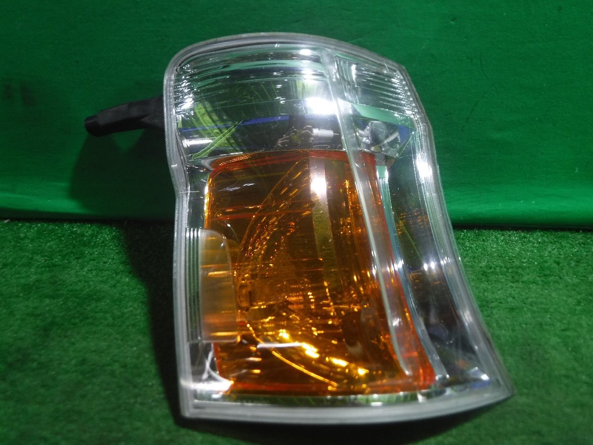 【C】 日産 キャラバン VWME25 右クリアランス KOITO 210-24880拍卖