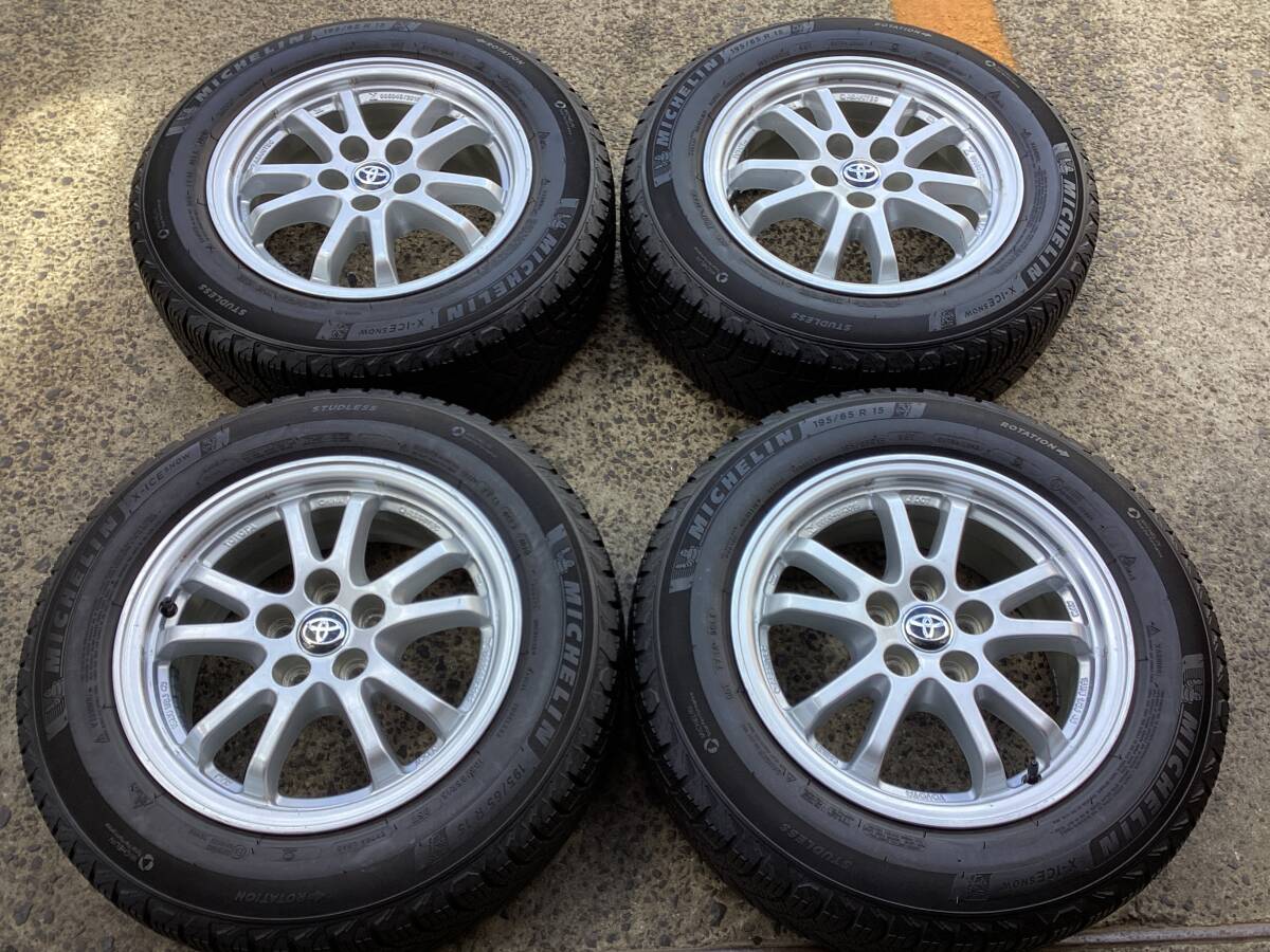 M8805 TOYOTA プリウス50純正 15インチ 6.5J +40 100/5H&195/65R15 ミゾあり スタッドレス 4本拍卖