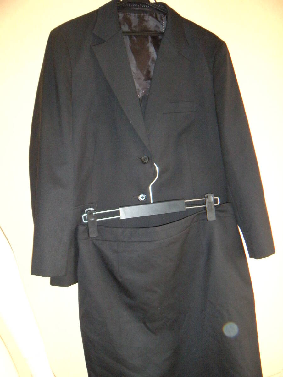 特大 19号 THEO DORE セオドール セットアップ スーツ レディース ジャケット スカート 黒 レディース 大きいサイズ 事務服 タ3523拍卖