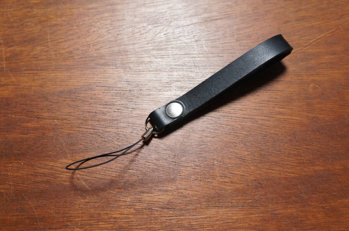 BOSSA ヌメ革製 シンプル携帯ストラップ スマホストラップ 黒 本革製 レザー 日本製 MS2 ブラック ハンドメイド拍卖