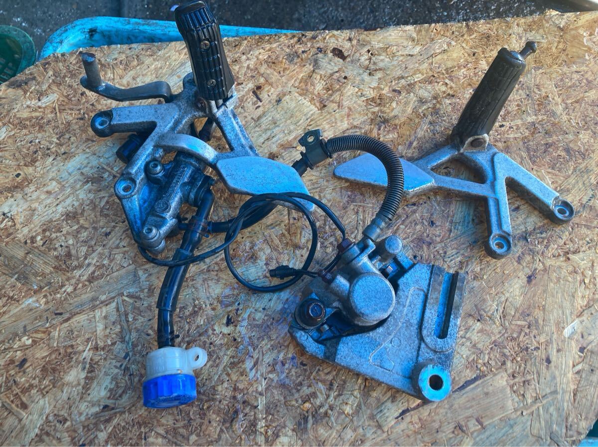 60700■ ヤマハ TZR50R 4EU (060番台〜) 純正 リア ブレーキ マスター キャリパー拍卖