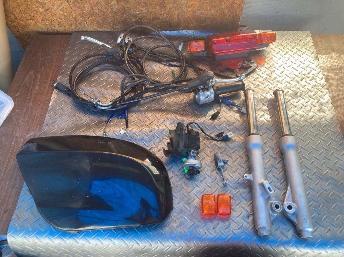 60739■ ヤマハ GEAR ギア UA08J (019番台~) フロントフォーク テール ウインカー メインキー 左右スイッチ ワイヤー カバー拍卖