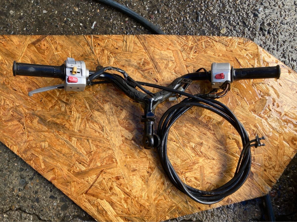 60950■ ヤマハ JOGC ジョグC SA16J (579番台〜) ハンドル 左右スイッチ ワイヤー レバー拍卖