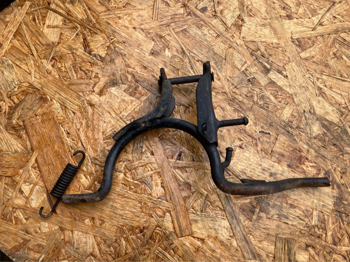 61051■ ヤマハ ジョグ50 SA01J (014番台〜) センタースタンド メインスタンド バネ付き拍卖