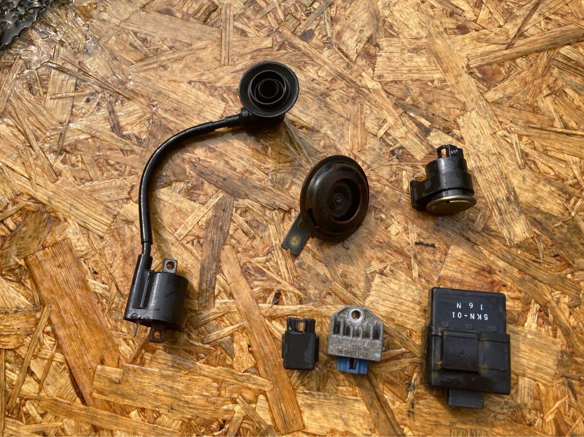 61085■ ヤマハ JOGC ジョグC SA16J (046番台〜) CDI イグニッションコイル レギュレーター ホーン リレー ウインカー 実動拍卖