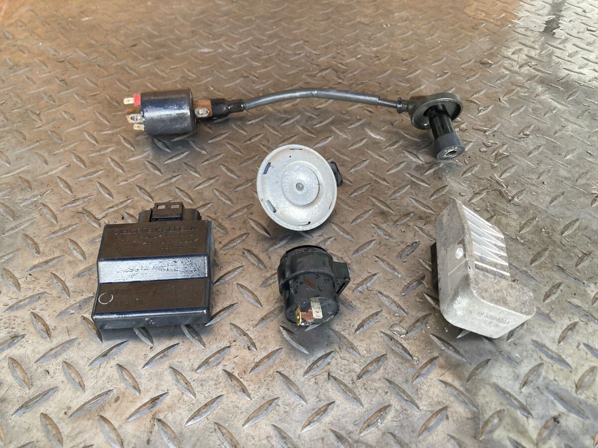 60969■ スズキ アドレスV50 CA4BA (105番台〜) 実動 CDI イグニッションコイル レギュレーター リレー ホーン 電装系 42J01拍卖