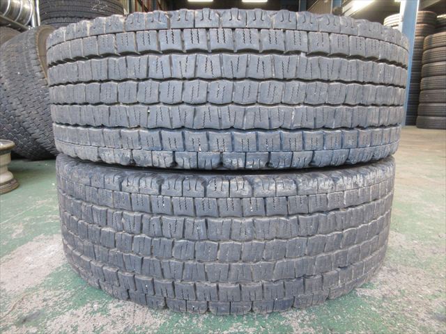 送料無料 スタッドレス 265/70R19.5 DUNLOP SP081 2020年製 2本セット 10mmぐらい拍卖