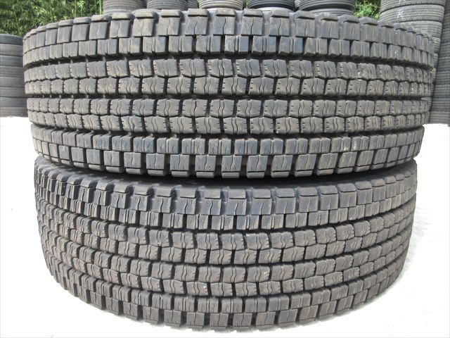 送料無料 スタッドレス 11R22.5 16PR DUNLOP SP001 2024年製 2本セット 17mmぐらい バリ溝拍卖