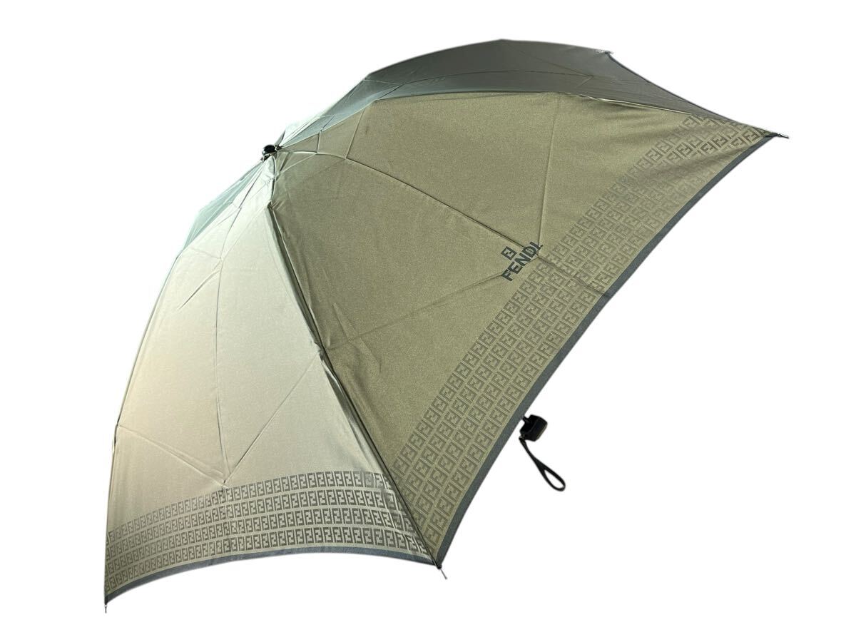 ◆美品 FENDI フェンディー 折りたたみ傘 ズッカ柄 KS-6200 コンパクト 日傘 雨具 晴雨兼用 軽量 折傘 アンブレラ 中古品 現状品 管理KA452拍卖