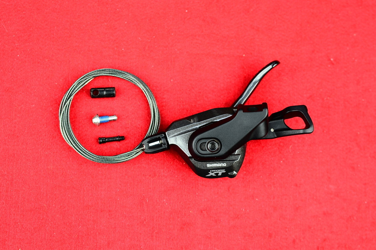 即決★新品★シマノ★DEORE XT★デオーレ XT◆SL-M8000★SHIMANO★2、3S★2、3速★左・フロントのみ★ D8拍卖