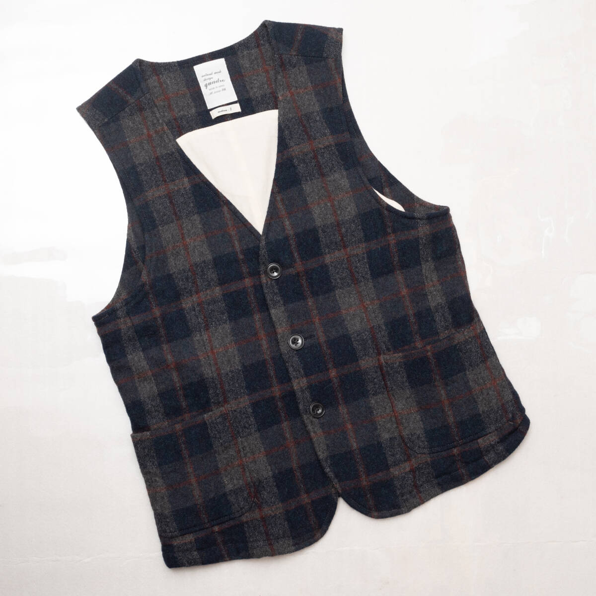 【Mサイズ】美品『quadro』日本製 フランネル系ツイード ベスト ジレ 厚手 秋冬 メンズ拍卖
