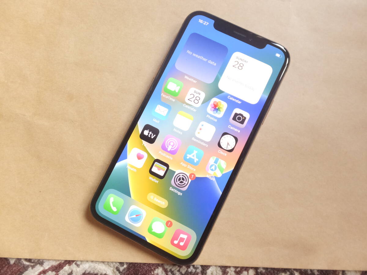 iPhone Xs 64GB MTAY2J/A拍卖