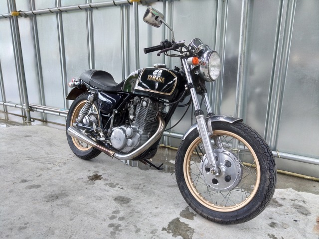【近県配送無料!】YAMAHA SR500 初年度S58 2J2 ペイトンプレイス FRPタンク カフェ仕様 大津市藤尾から ローン可 検)SR400 1JN 1JR 2H6 拍卖