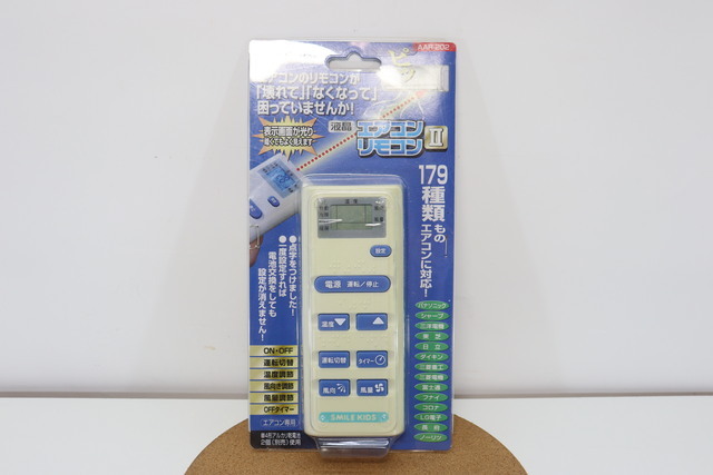未使用品 エアコン リモコン AAR-202 各社共通リモコン 通電確認済み 179種類対応 社外 旭電機化成 スマイルキッズ 代用品 液晶 外箱付拍卖