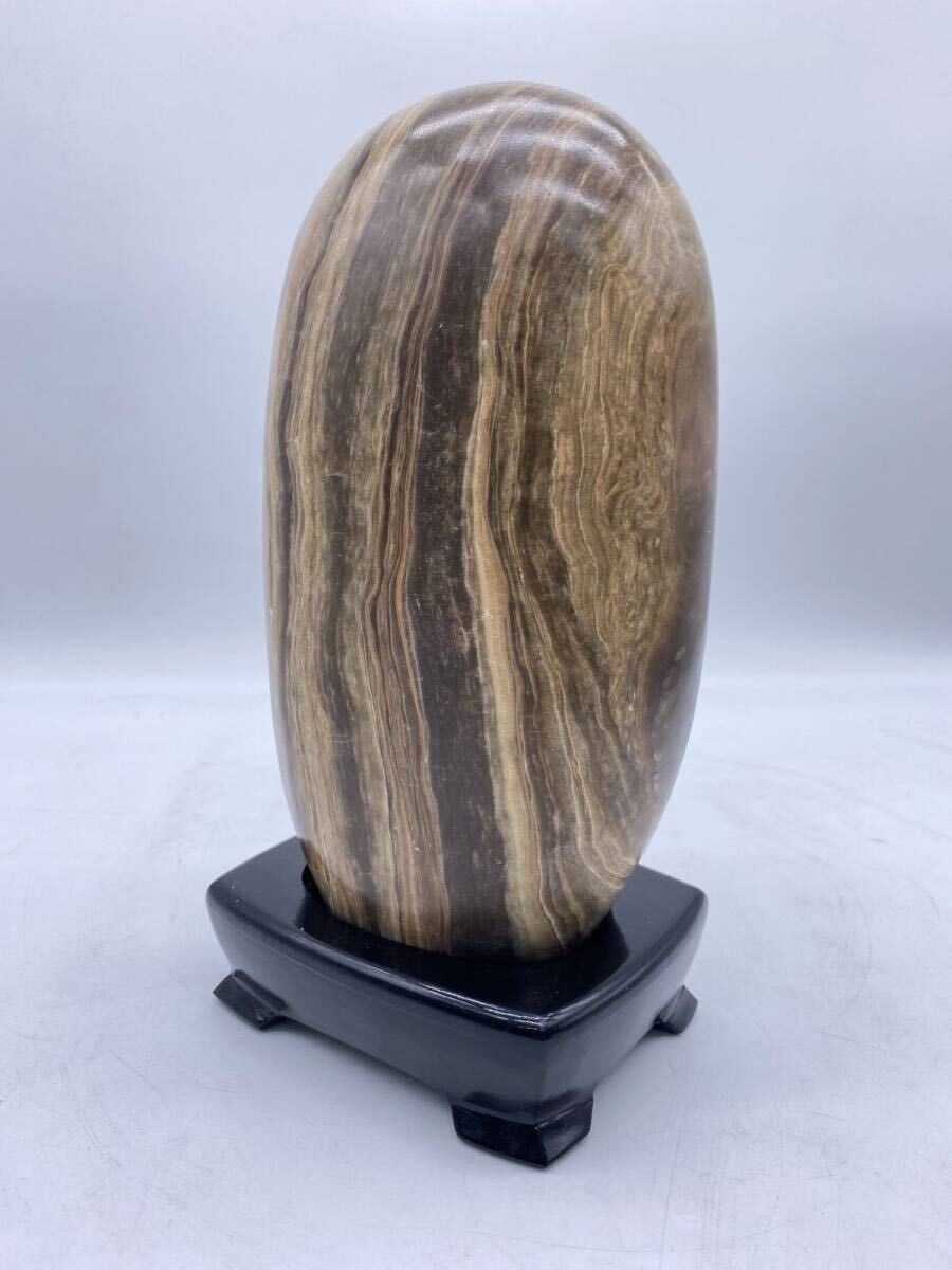 中国広西省産 『牛筋石』台座付 定価55000円 パワーストーン 風水開運 縁起物 重4、5kg 天然石(13218)拍卖