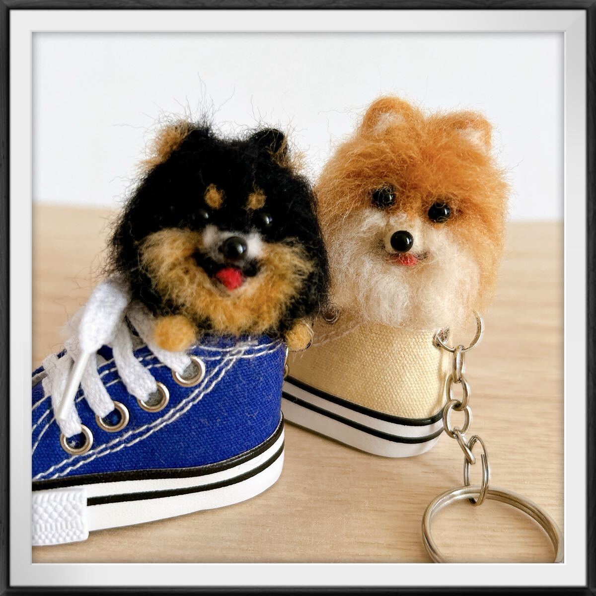 ハンドメイド 羊毛フェルト ポメラニアン スニーカーマスコット キーホルダー ぬいぐるみ プレゼント ギフト 記念品 インテリア 雑貨 拍卖