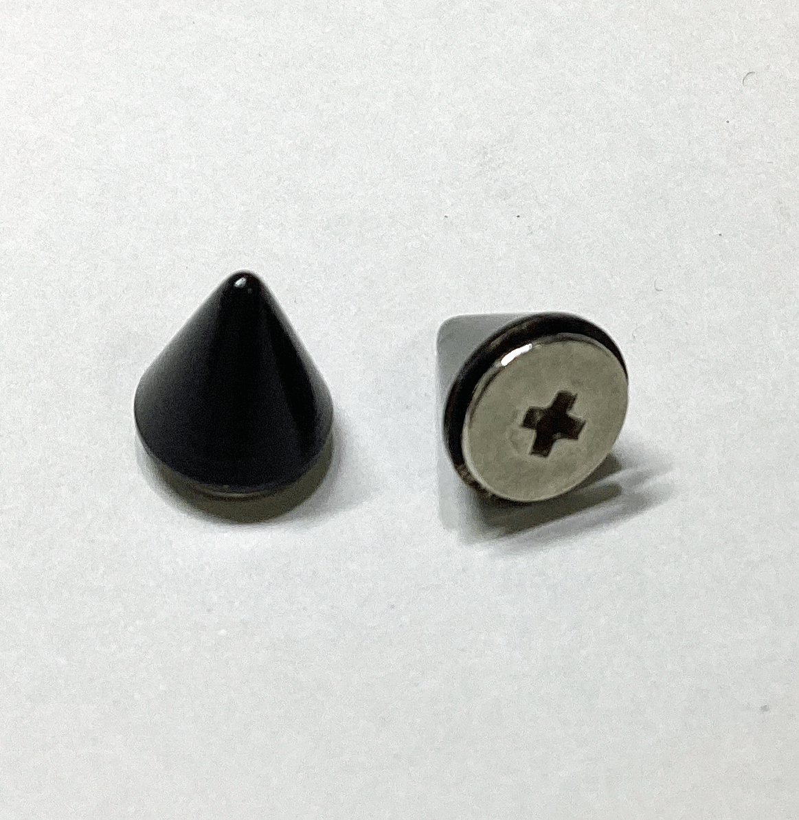 即決☆ロンドン鋲&真鍮製☆黒塗装☆頭径8mm・高さ8mm・ネジ長さ3mm☆10組☆1番拍卖