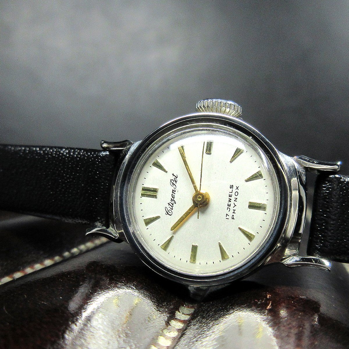 シチズン 1950年代 ヴィンテージ 6608 ペット シルバー文字盤 バー/クサビ 18mm サンプラチナケース レディース 手巻 時計拍卖