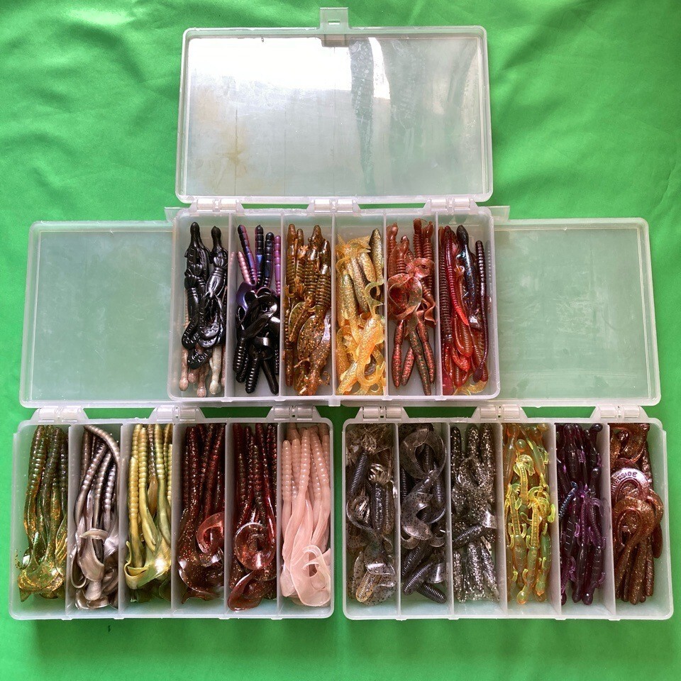 814800 オールドワーム 大量まとめて ワームセット 5in1ワーム ツインティーズスーパーグラブ リバーサイド ビッグワグ 他リザード等(KZBN)拍卖
