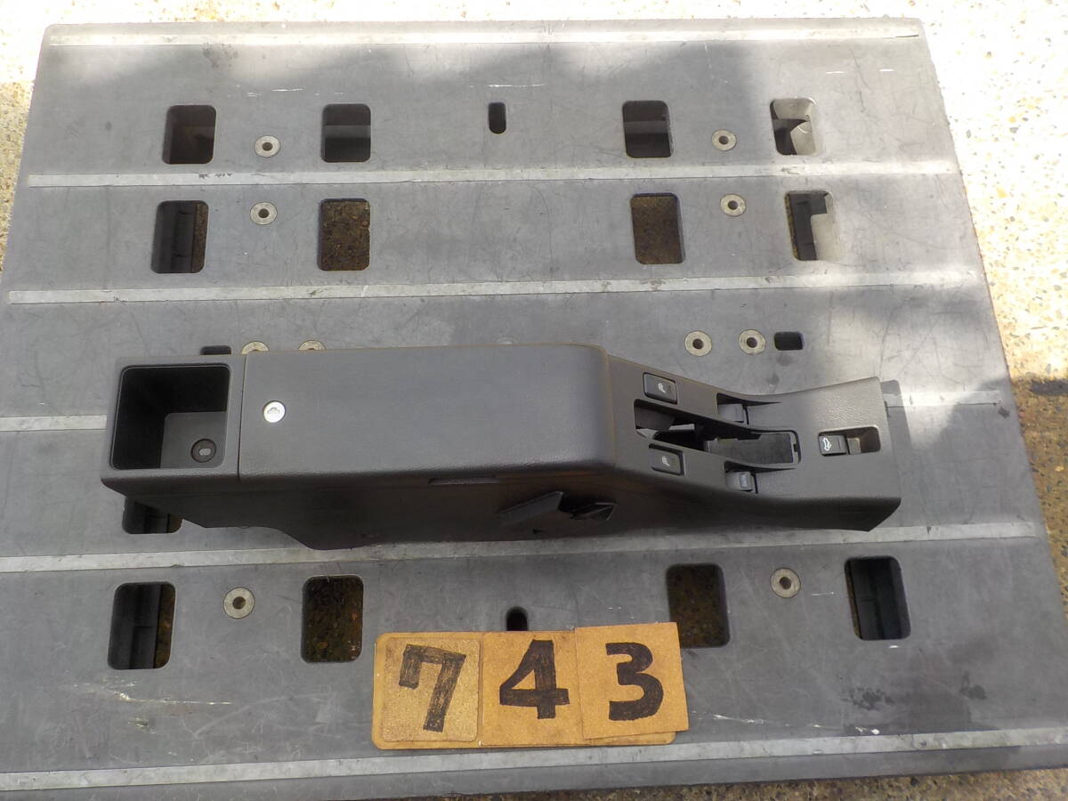 L880K コペン 2ndanniversary ED 純正 シートヒ-タ-スイッチ付き センタ-コンソ-ル A743拍卖