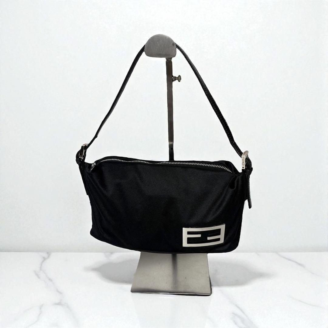 フェンディFENDI マンマバケット ワンショルダーバッグ ジャージー ブラック拍卖