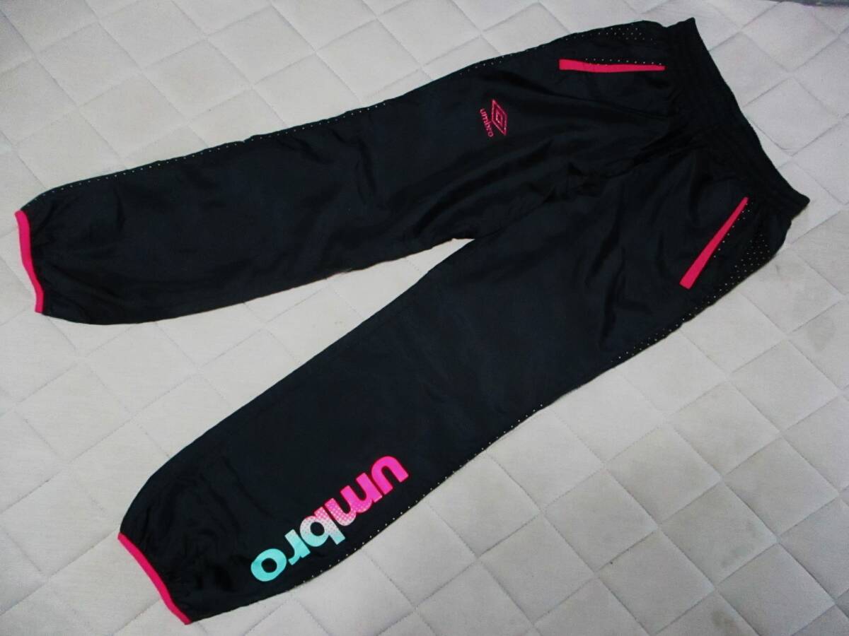 アンブロ・可愛いウインドパンツ・黒色・サイズM拍卖