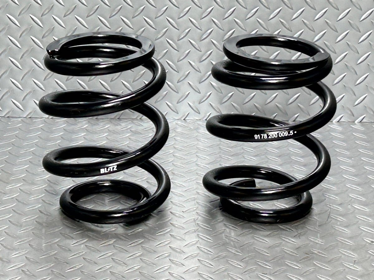 【新品】30系アルファード/ヴェルファイア用 BLITZ ZZ-R ローダウン リアスプリング 純正形状 自由長200mm バネレート9.5kgf/mm(22050017)拍卖