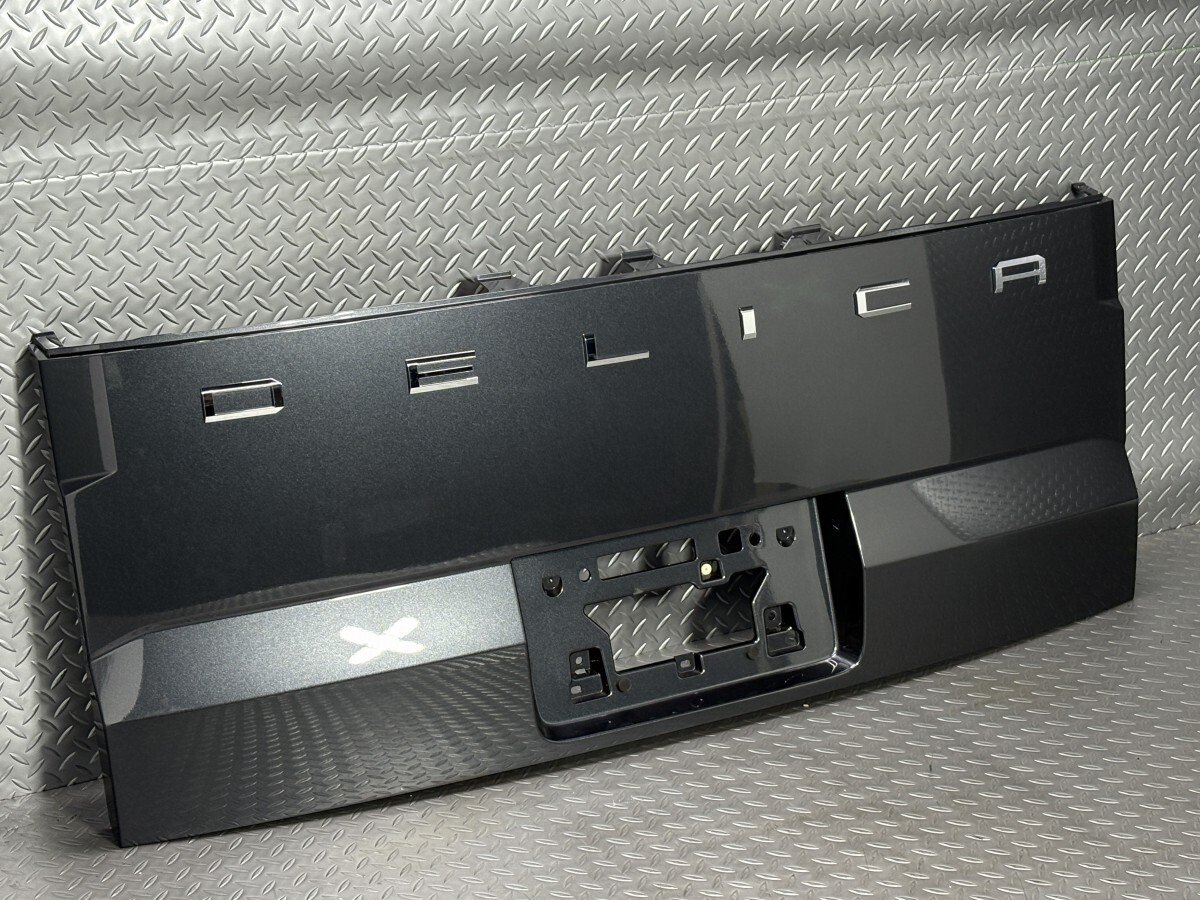 【新車外し】CV1W デリカ D:5 現行 純正リアゲートパネル ガンメタ/U28/グラファイトグレーメタリック 品番5817A300ZZ デリカD5(25080059)拍卖