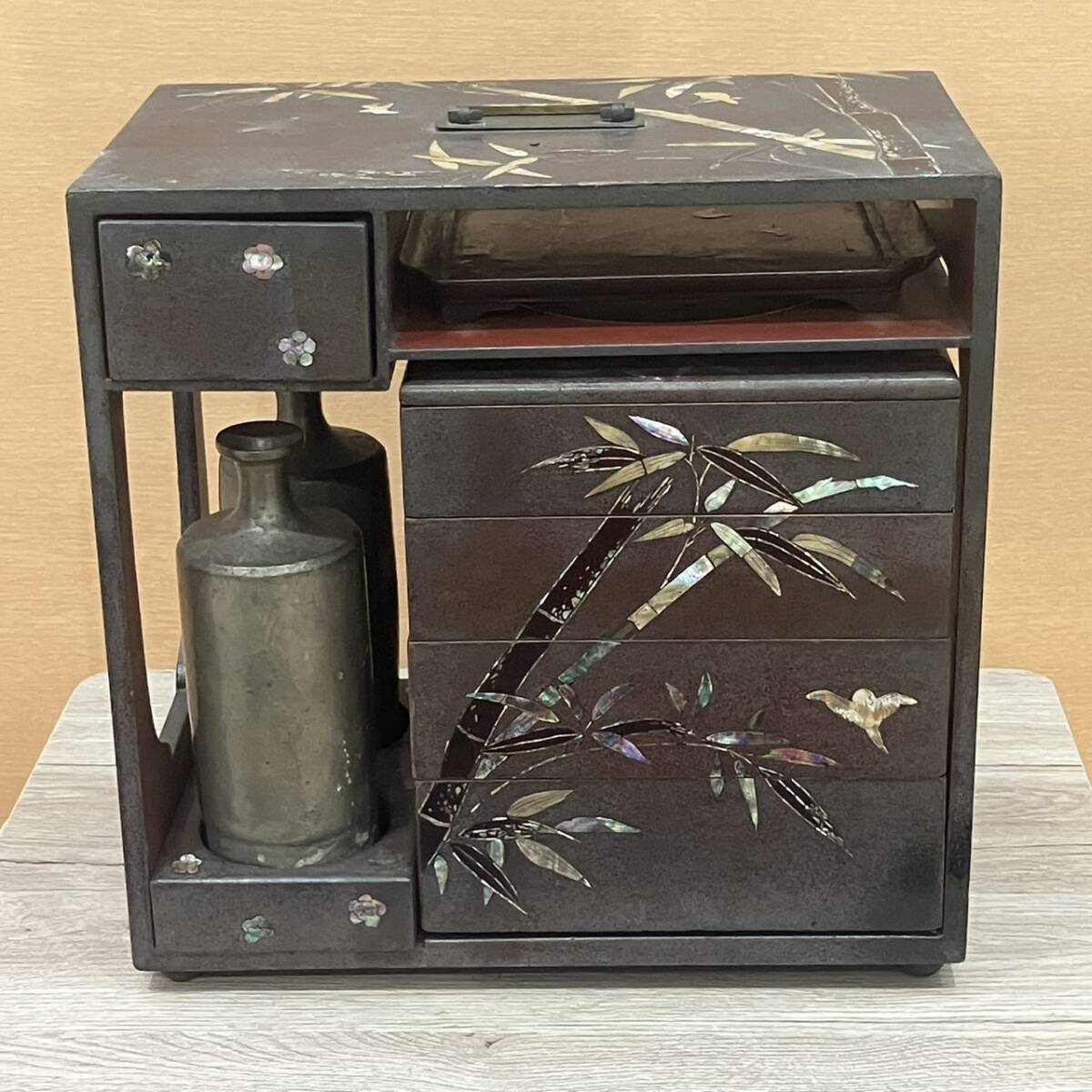 時代物 木製漆器 野弁当 大名弁当 弁当箱 菓子器 青貝螺鈿細工 時代箱 茶器 茶道具 和食器 古美術骨董品 一部破損あり拍卖