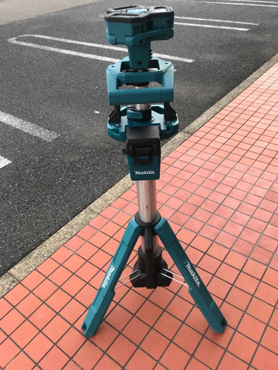 【中古品】【0915】★マキタ 14.4V/18V 充電式タワーライト スポット・エリア照射(バッテリ、充電器別売) ML814 ITJURL87XEEG拍卖