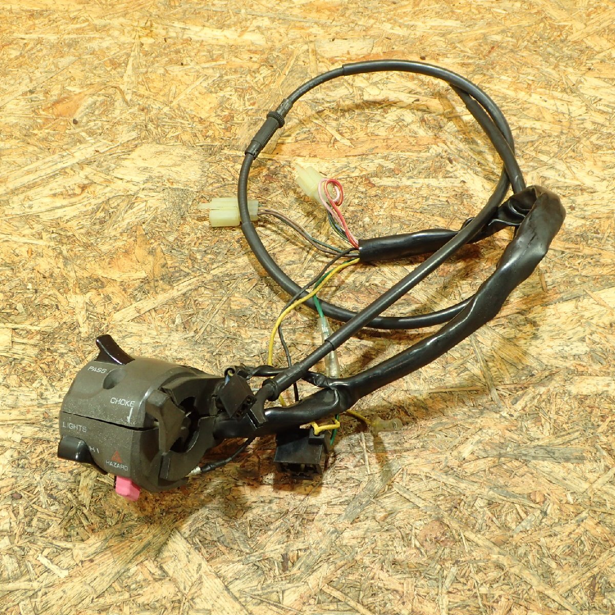 【送料SSサイズ】YAMAHA 4KG-0207** XJR1200 ハンドルスイッチ 左 検.( 20259 6 無2拍卖