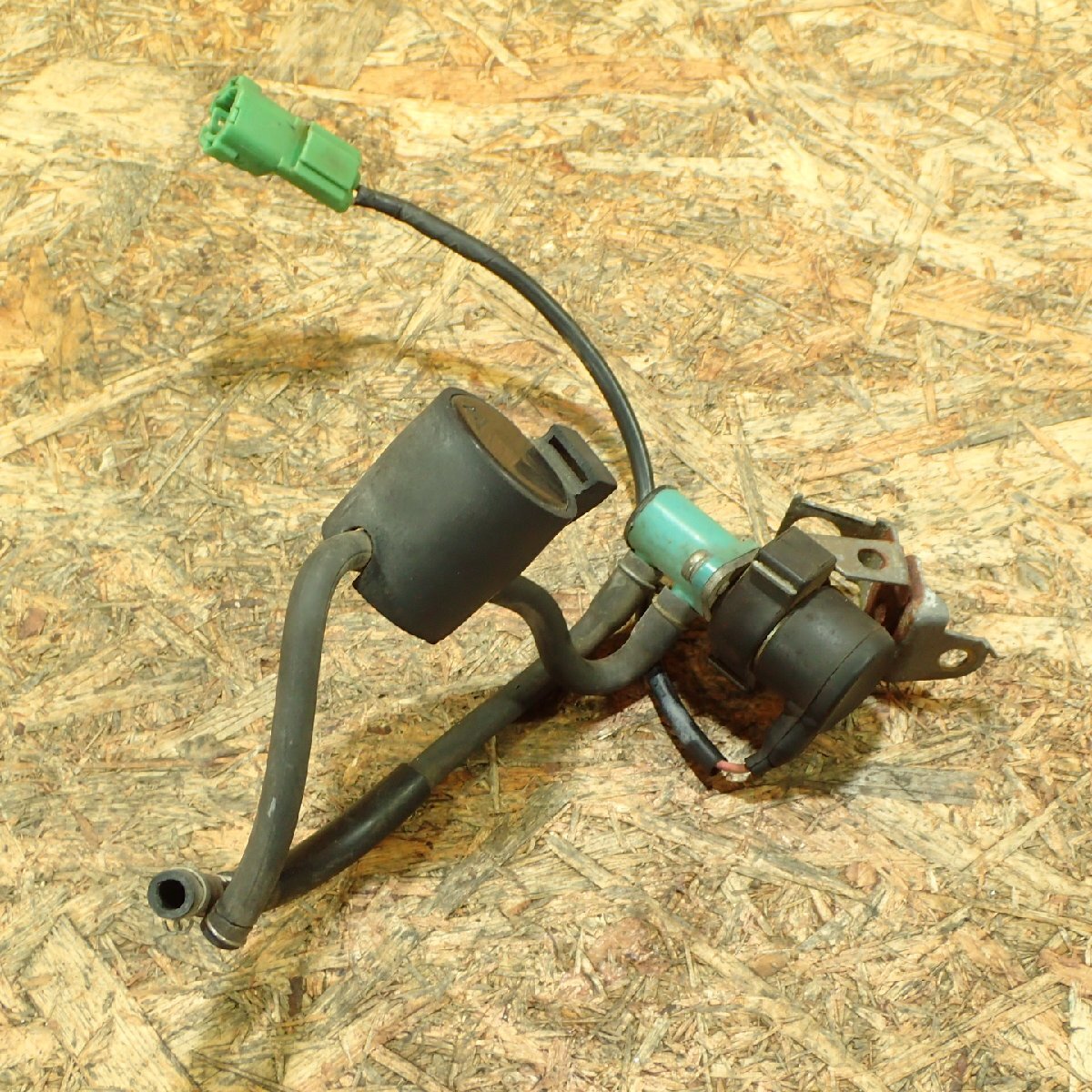 【送料SSサイズ】HONDA MC18-1109*** NSR250R エアソレノイド 1ヶ ジャンク 検.( 20259 10 無1拍卖