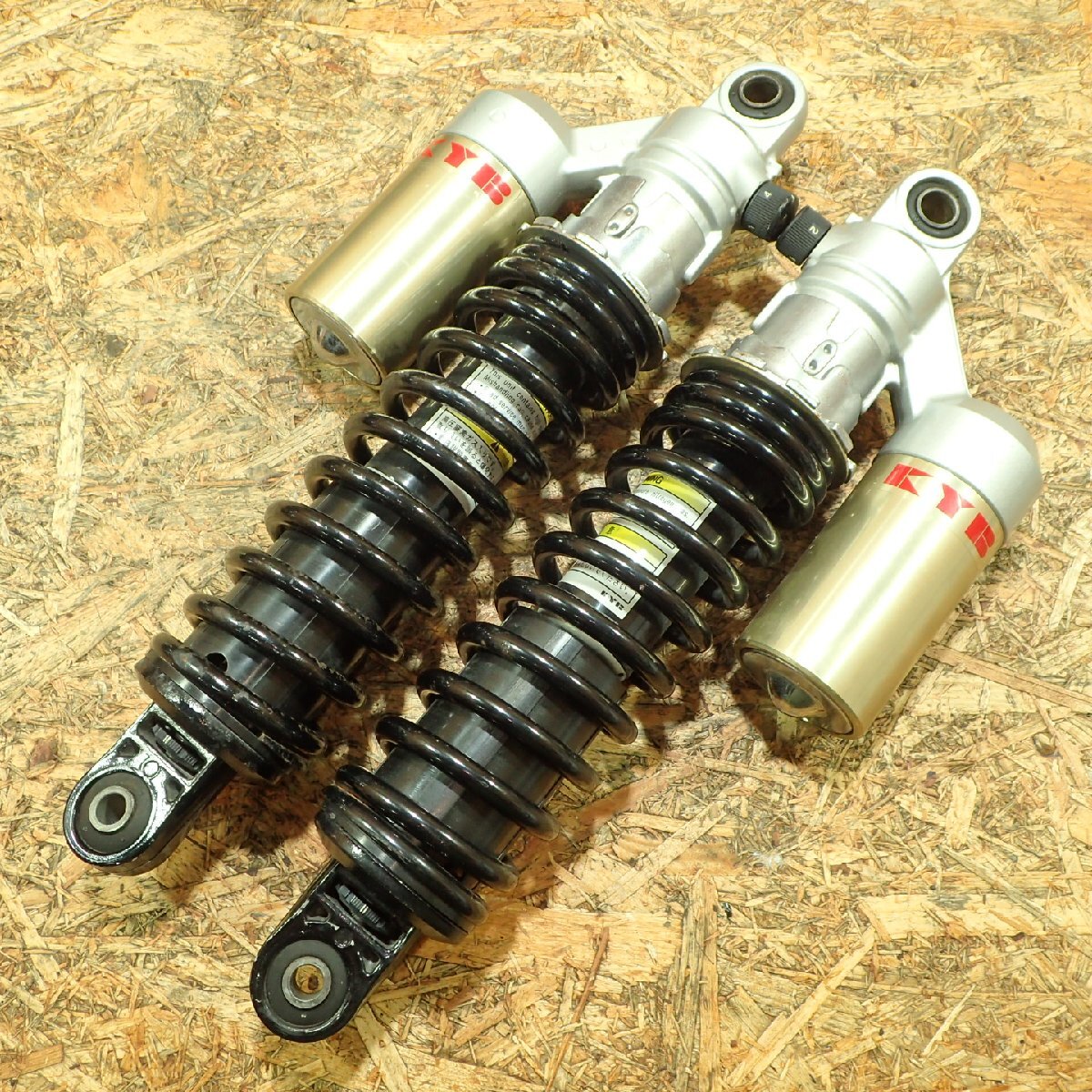 【送料Sサイズ】Kawasaki ZRT20A-0211** ZRX1200S リアサスペンション 検.( 20259 22 雷1拍卖