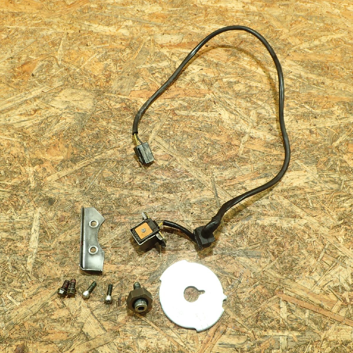 【送料SSサイズ】Kawasaki ZRT20A-0211** ZRX1200S ピックアップコイル 検.( 20259 22 闇2拍卖