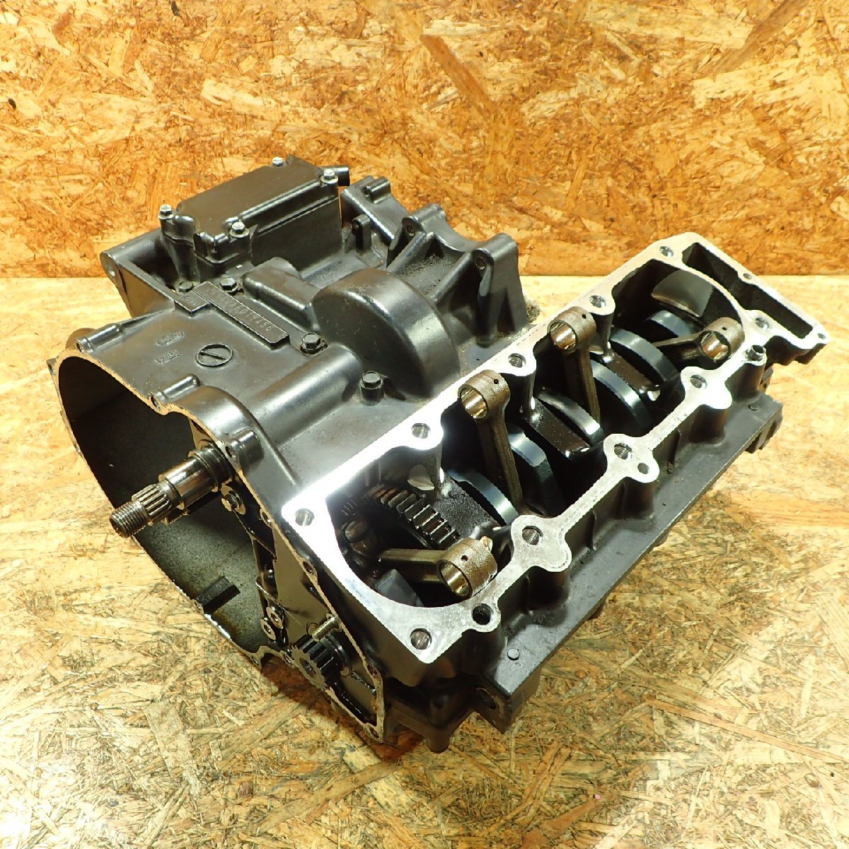 【送料2Lサイズ】Kawasaki ZRT20A-0211** ZRX1200S 腰下 検.( 西濃発 20259 22 鳥拍卖