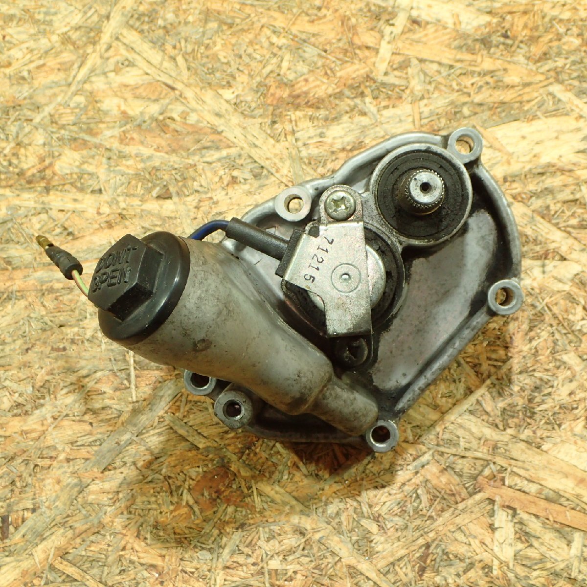 【送料SSサイズ】HONDA RC42-1701*** CB750 ギアポジションセンサー? カバー 検.( 20259 25 無0拍卖