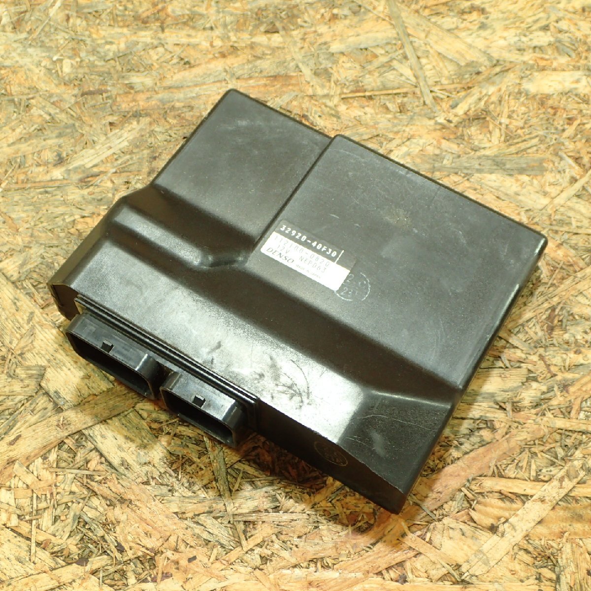 【送料SSサイズ】SUZUKI JS1GT74A112103*** GSX-R1000 ECU 検.( K1/K2 20259 27 闇2拍卖