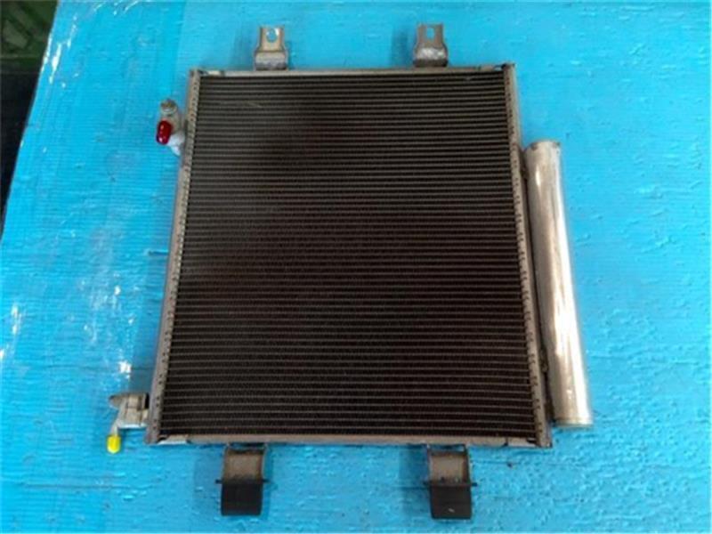 ダイハツ 純正 キャスト 《 LA250S 》 コンデンサー 88460-B2020 P60300-25014396拍卖