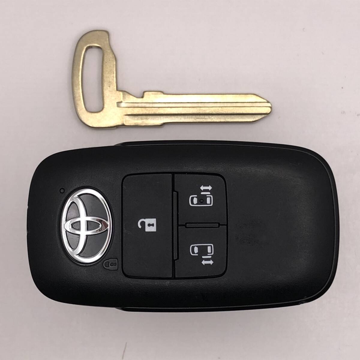 DTA40 トヨタ スマートキー ルーミー タンク M900A M910A 007-AG0115 434451-0011 スペアキー 登録作業可能 埼玉県深谷市拍卖