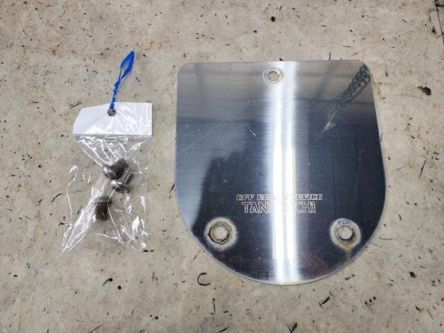 【KBT】ジムニー TA-JB23W スペアタイヤのホールカバー TANIGUCHI拍卖