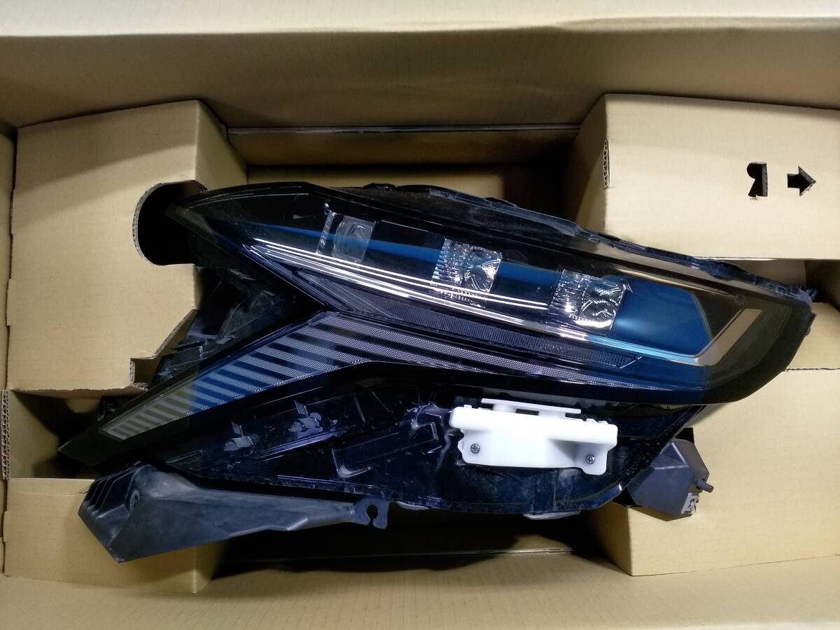 売り切り!! NISSAN 日産 サクラ ZAA-B6AW 左ヘッドランプ 26060-7PA0A アダプティブLEDヘットライト拍卖