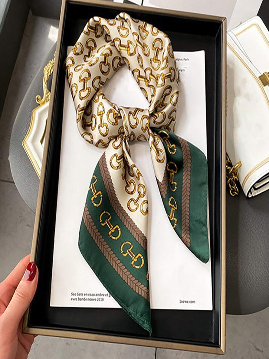 アクセサリー レディース スカーフ 1枚 春夏秋 幾何学柄 70cm スクエアスカーフ レディース バンダナ、ヘアバンド、ヘッドバ拍卖